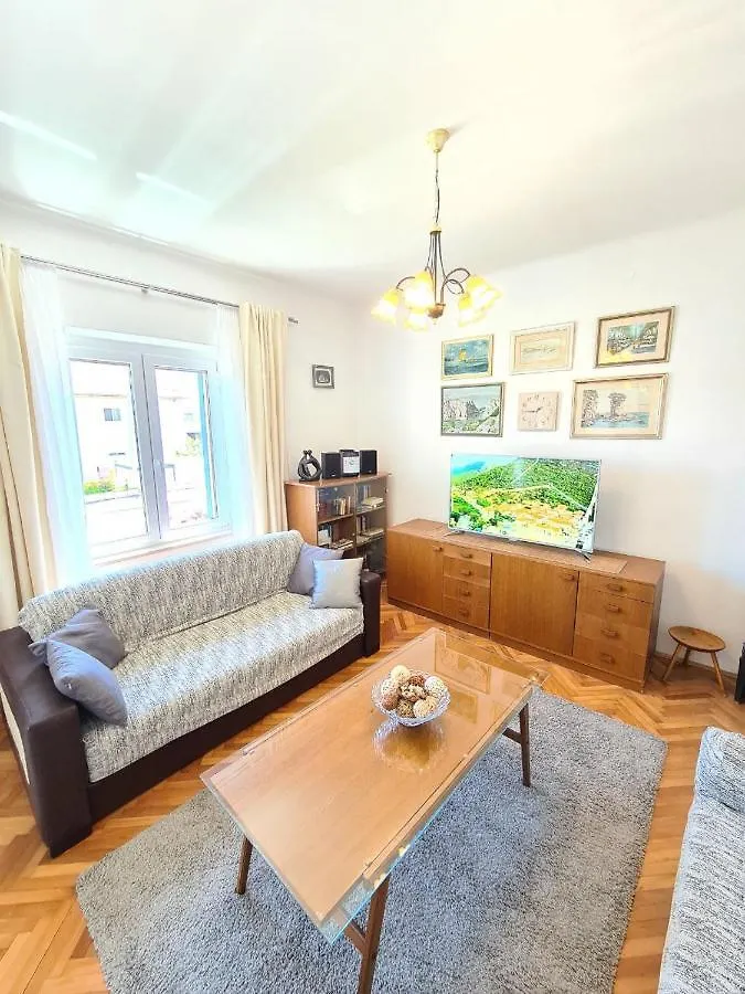 Mentha Apartment Kastela