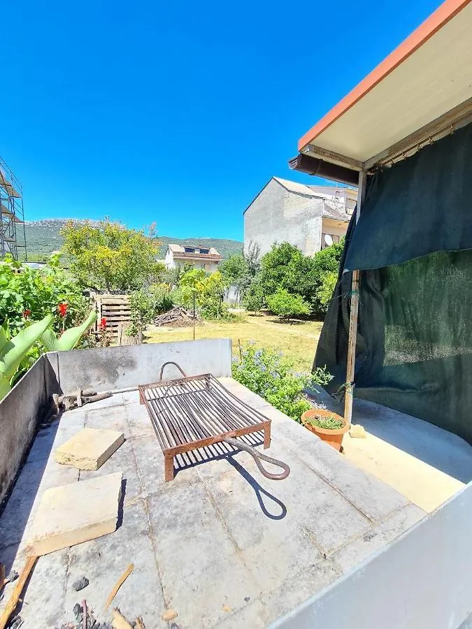 Mentha Apartment Kastela