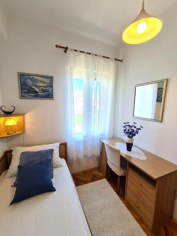 Mentha Apartment Kastela Croatia
